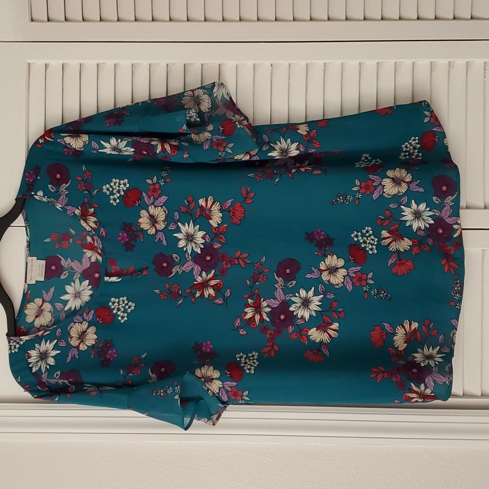 Van Heusen Floral Blouse